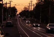 Melbourne residents could face $4957 fine if they travel to regional Victoria Photo by Mitchell Luo on Unsplash