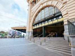 Melbourne Flinders Train Station | Photo: Shutterstock