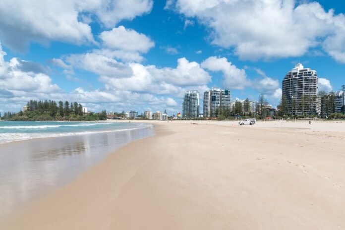 Gold Coast | Photo: Vladimir Haltako/Unsplash