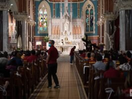 Catholic church service | PHOTO: George Gregorio